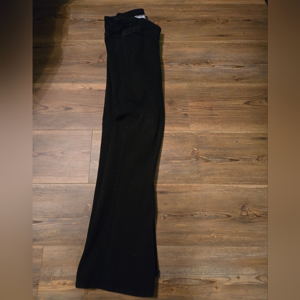 Frame Denim Black High-Rise Flare Jeans - Picture 5 of 8